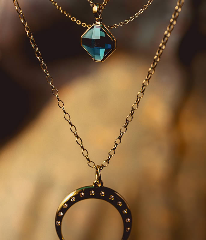 Aurora gold pendant necklace